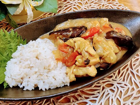 生姜たっぷり〜なすとチキンのカレー〜